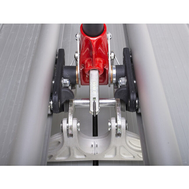 Rubi TZ-1550 met 155 cm snijlengte en 1500 kg breekkracht