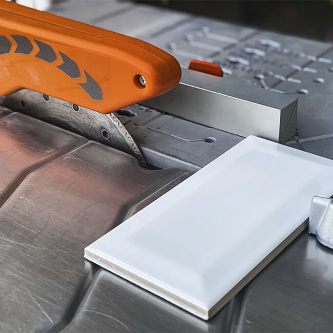 IQ Power Tools 228 Cyclone Tegelzaagmachine