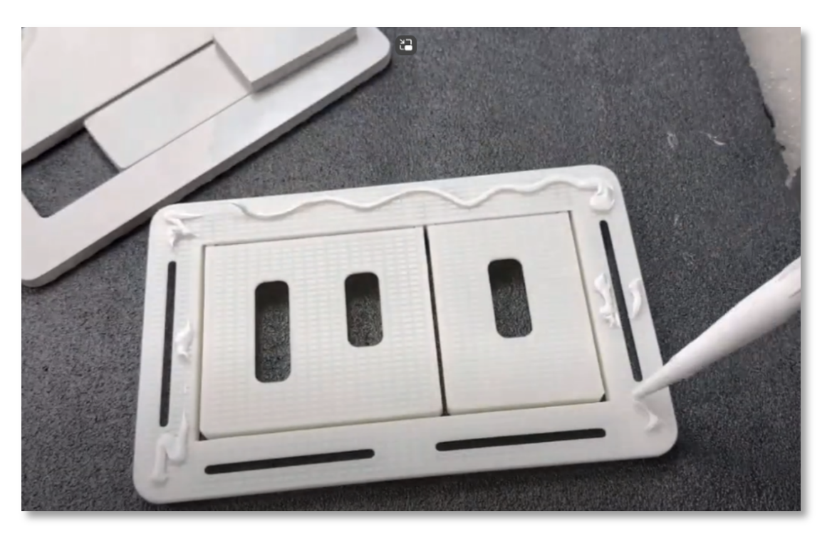 Tegels verlijmen op de drukknop