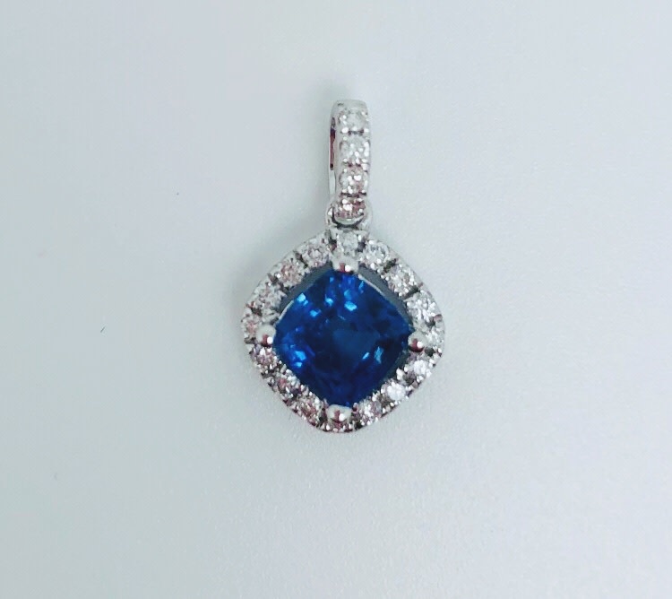 Hanger Wit Goud 18kt Blauwe Saffier 0.15 ct.