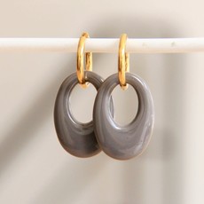 Bazou Bazou: Stainless steel earring with resin drop - grey/gold