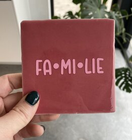 Vijf Conceptstore VCS: tegeltje - Familie