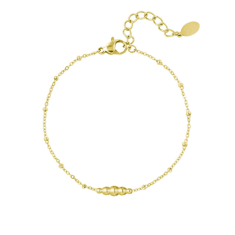 Yehwang Yehwang: Eenvoudige armband met gedraaide bedel - goud