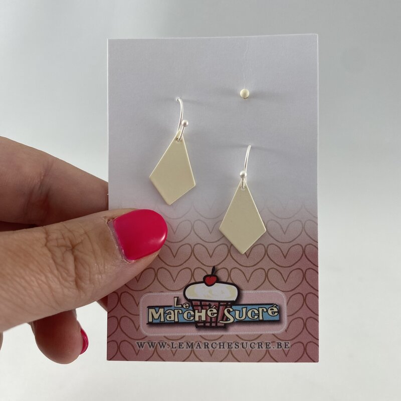 le marché sucré Le marché sucré (s): oorbellen - zilver mat en ecru - 3 stuks