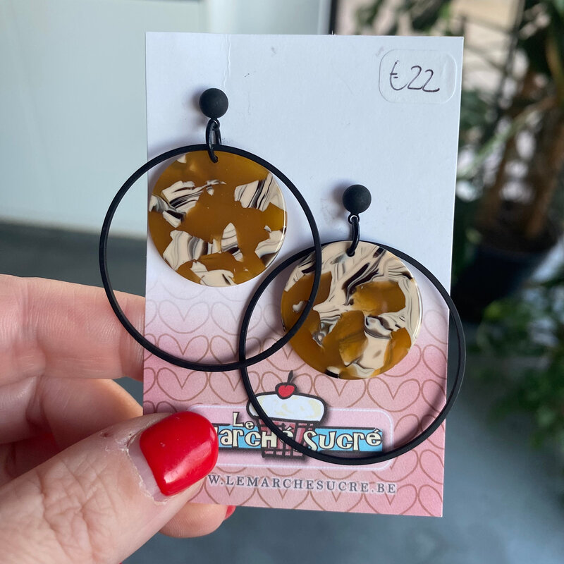 le marché sucré Le marché sucré: oorbellen - zwart en printje