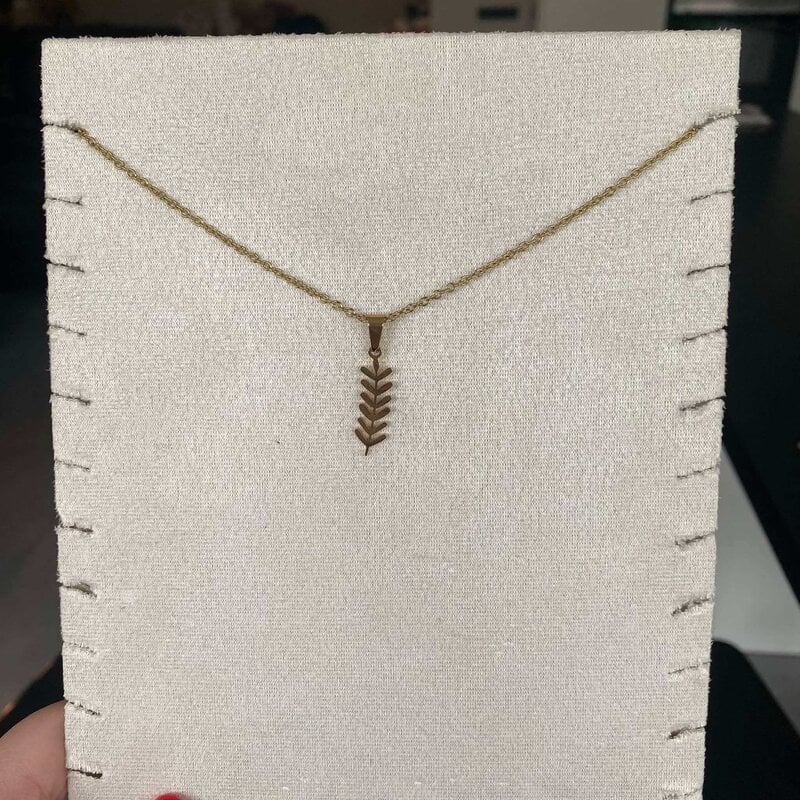 le marché sucré Le marché sucré: ketting met hanger blaadje goud