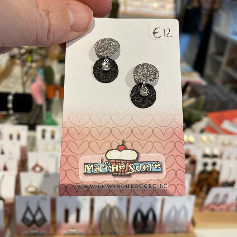 le marché sucré Le marché sucré: oorbellen stekers  - zilver + zwart