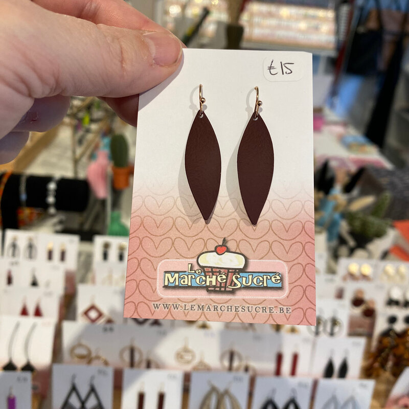 le marché sucré Le marché sucré: oorbellen hangers - goud + aubergine
