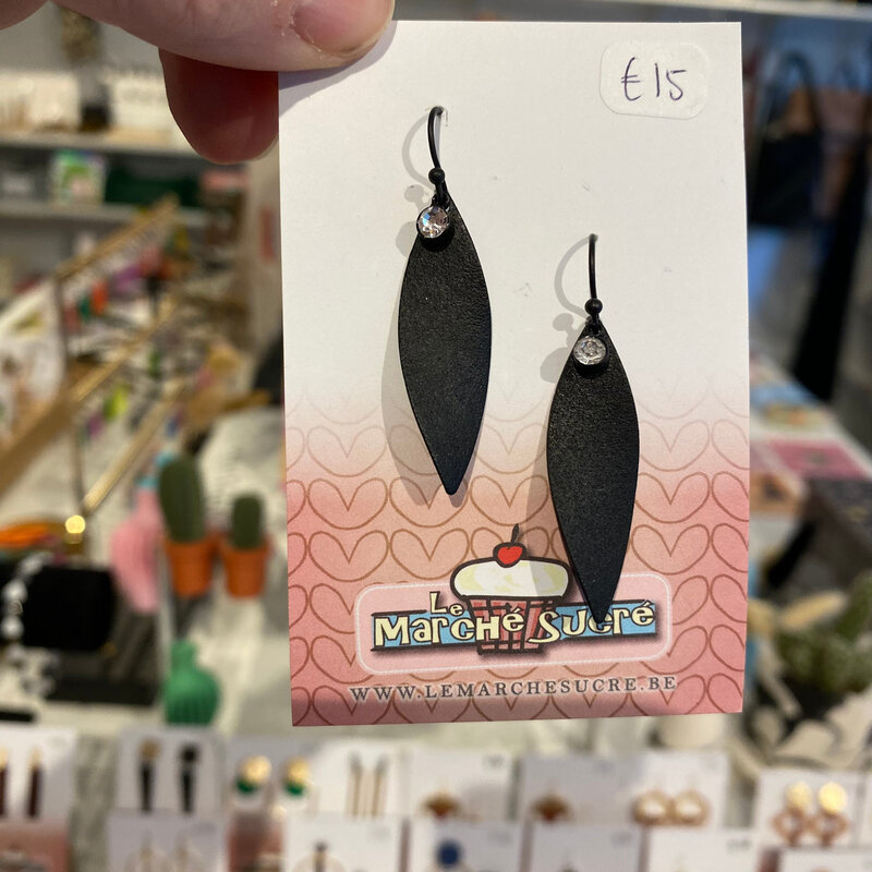 le marché sucré Le marché sucré: oorbellen hangers - zwart