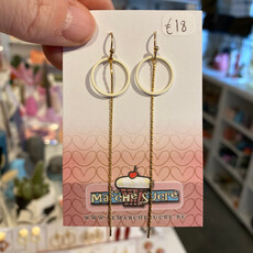 le marché sucré Le marché sucré:  oorbellen hangers - goud en ecru