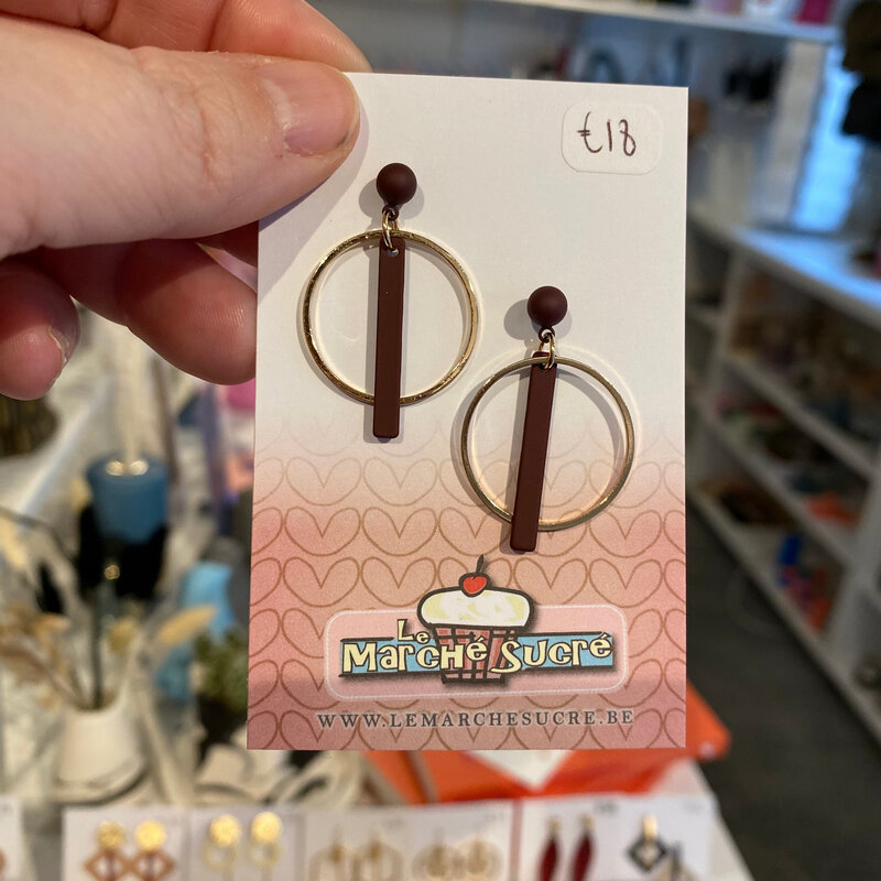 le marché sucré Le marché sucré:  oorbellen stekers - goud en aubergine