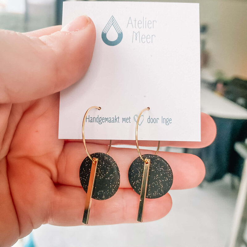 Atelier Meer Atelier Meer: RINA oorbellen creolen  stainless steel  & klei