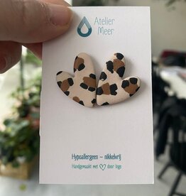 Atelier Meer Atelier Meer: LOVA XL  oorbellen stekers klei