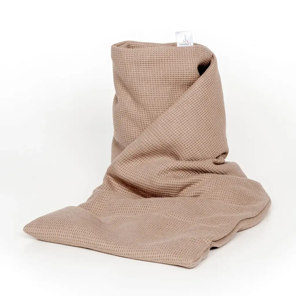 Janneke's warmtesjaal: fijne wafelstof taupe