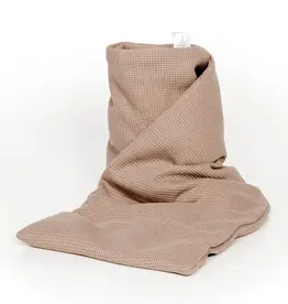 Janneke's warmtesjaal: fijne wafelstof taupe