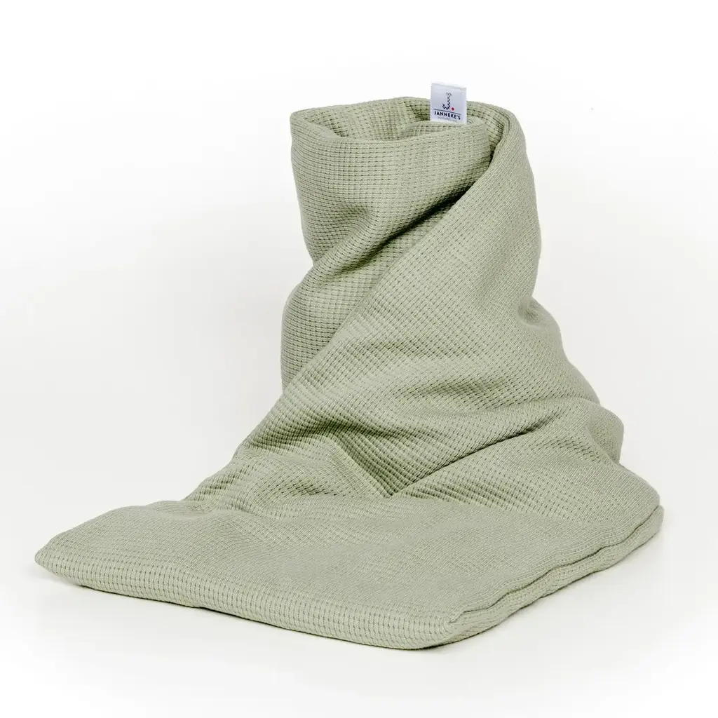 Janneke's warmtesjaal: fijne wafelstof dusty groen