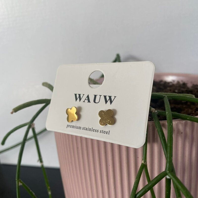 Wauw Wauw: oorbellen - bloemetjes gesloten