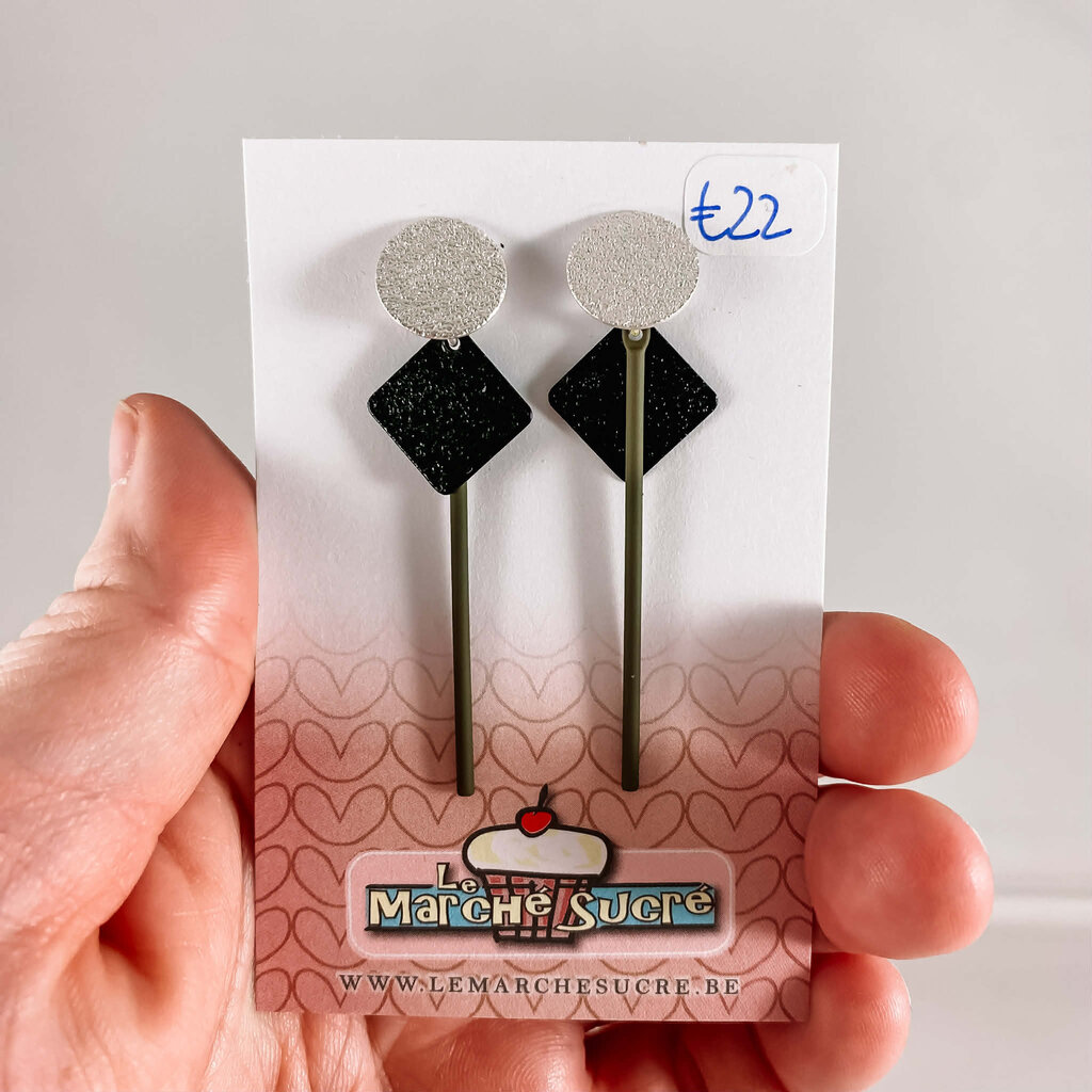 le marché sucré Le marché sucré: oorbellen - zilver, zwart en kaki