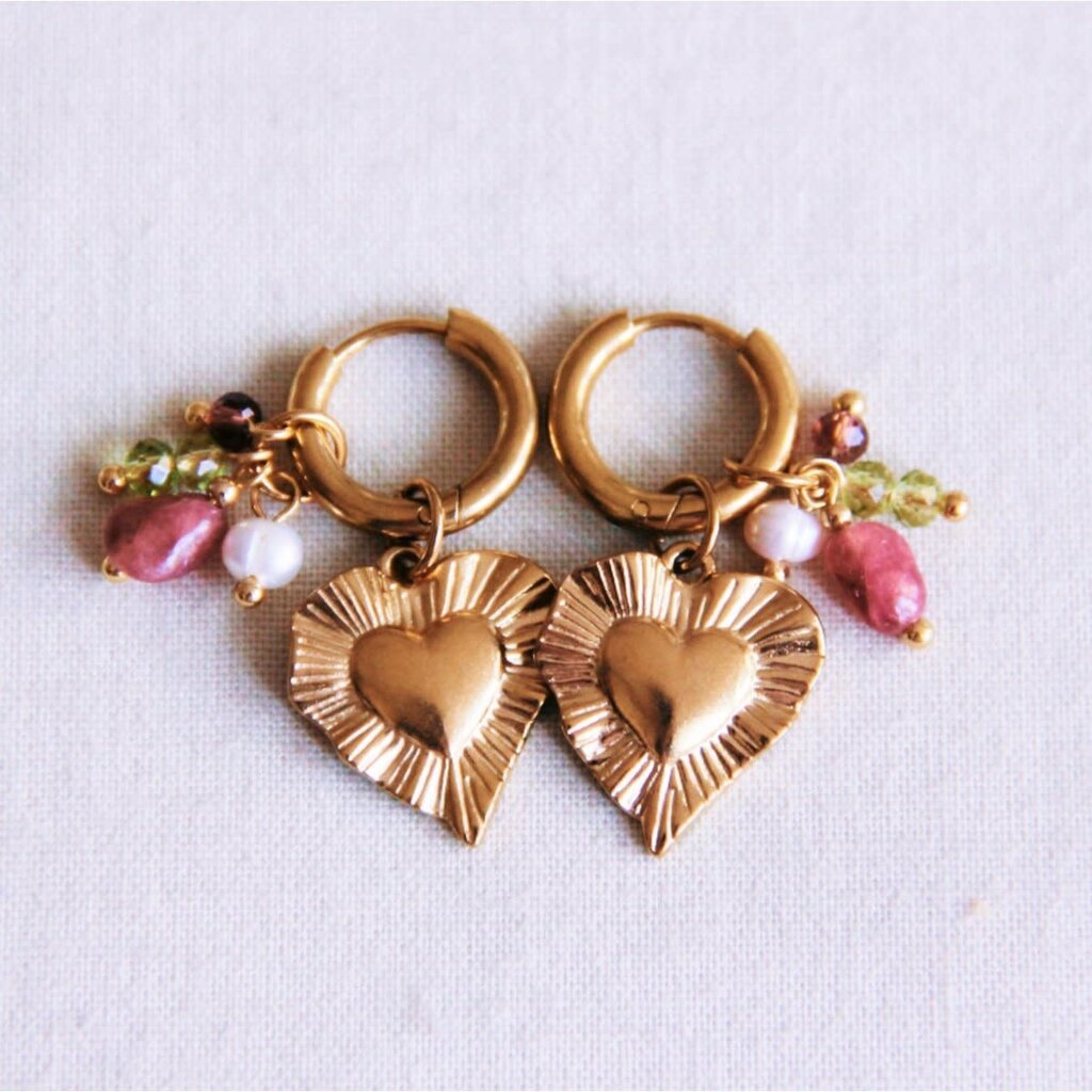 Bazou Bazou: oorbellen - RVS oorringen met HART en gekleurd cluster