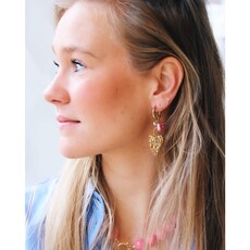 Bazou Bazou: oorbellen - Brede RVS ring met ketting, hart en cluster - roze/oranje