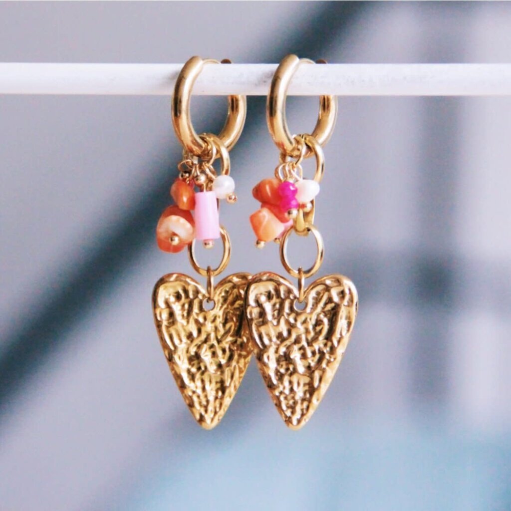 Bazou Bazou: oorbellen - Brede RVS ring met ketting, hart en cluster - roze/oranje