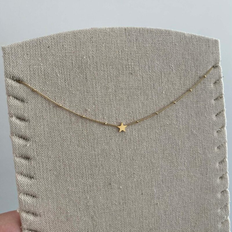 Yehwang Yehwang: Ketting met hangertje - stainless steel goud - sterretje