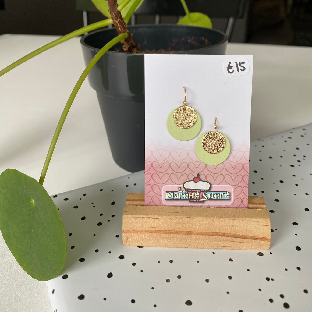 le marché sucré Le marché sucré: oorbellen - lichtgroen + goud