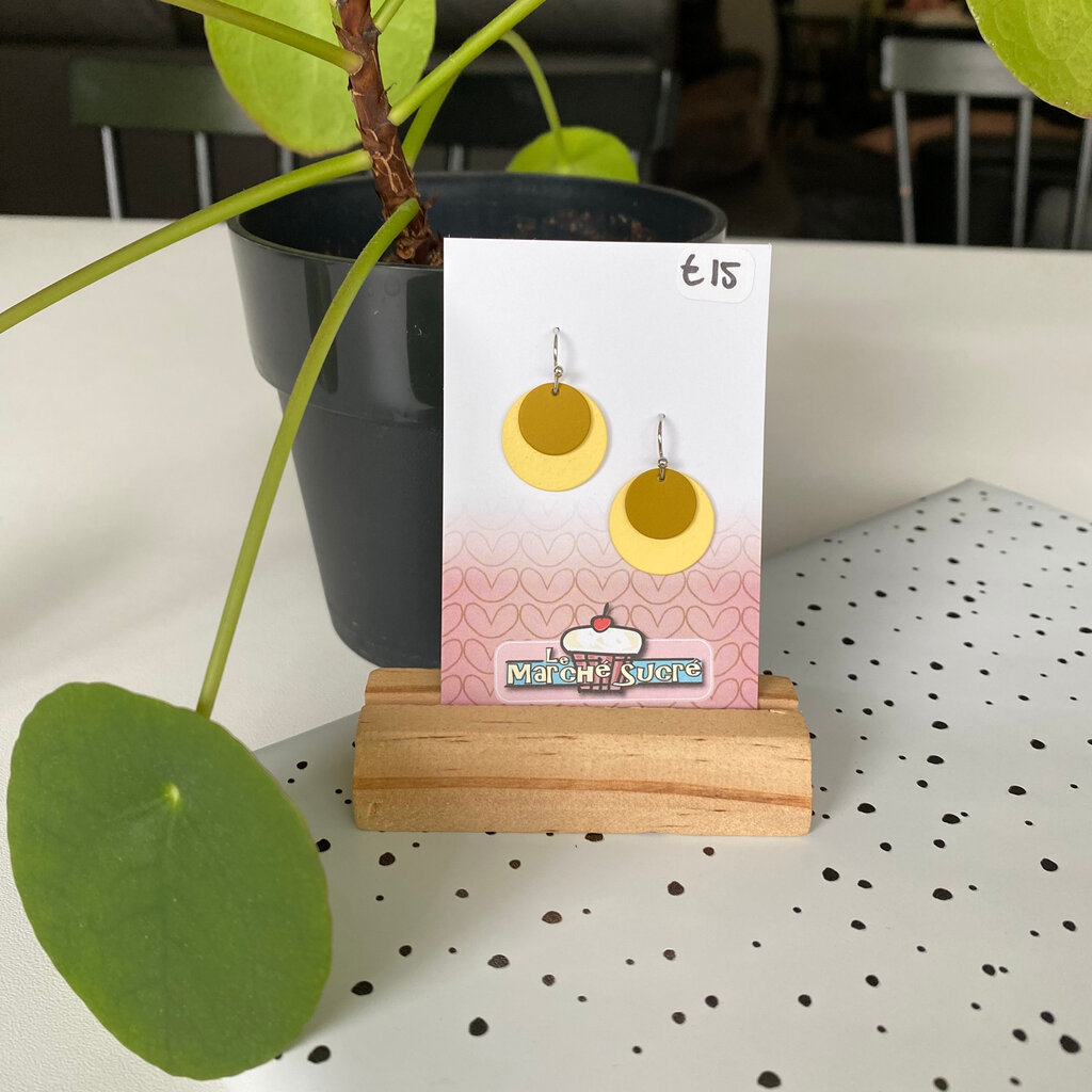 le marché sucré Le marché sucré: oorbellen - lichtgeel + camel