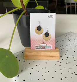 le marché sucré Le marché sucré: oorbellen - zwart hangertje + goud
