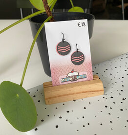 le marché sucré Le marché sucré:  oorbellen - zwart + lichtroze