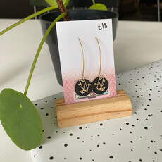 le marché sucré Le marché sucré:  oorbellen - goud + zwart