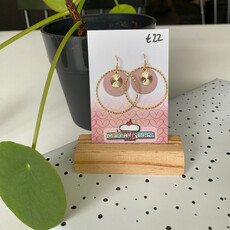 le marché sucré Le marché sucré: oorbellen  - goud + lila