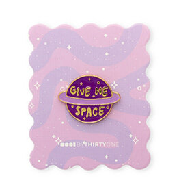 Betaalbare kralen BK: Pin - "Give me space" op kaartje