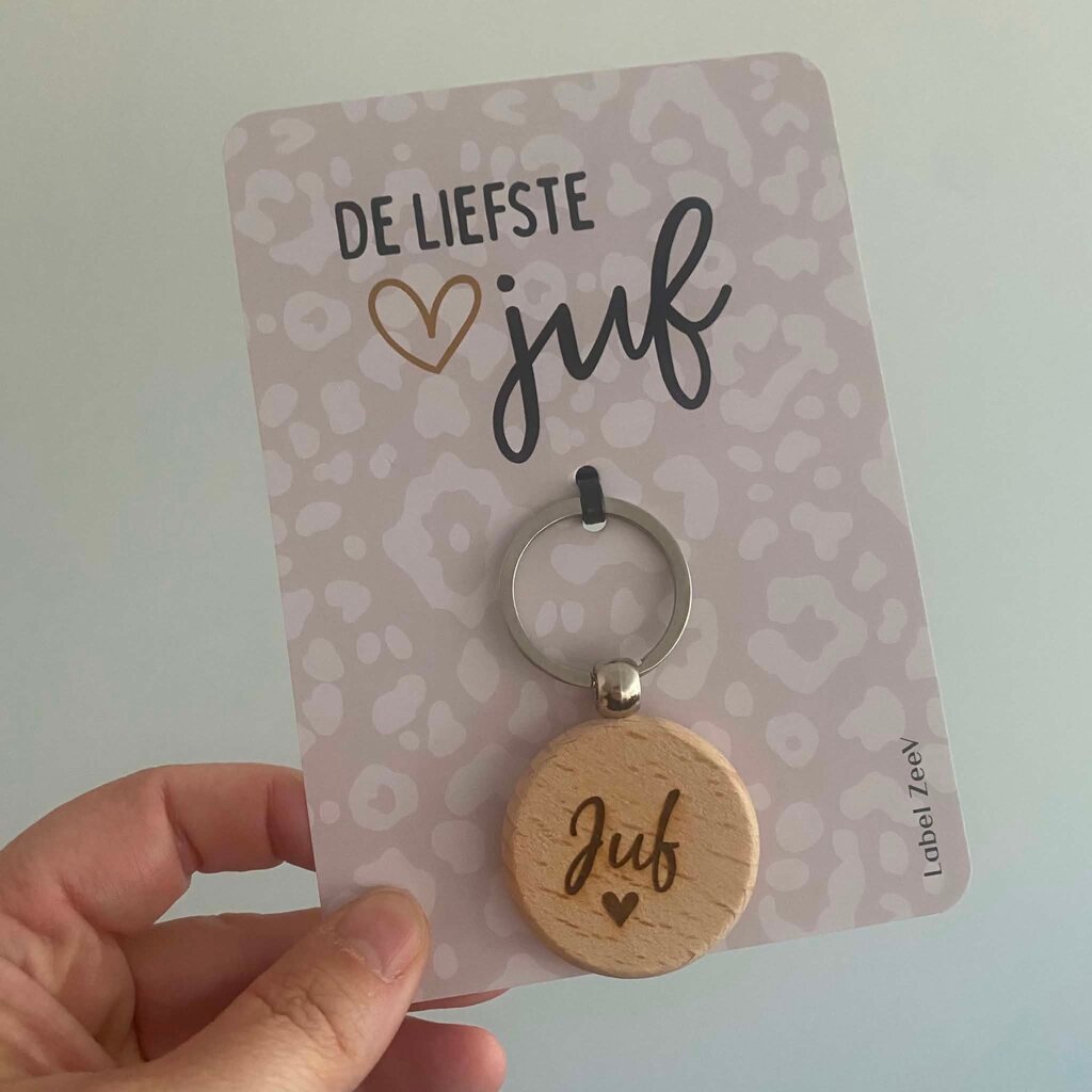 Label ZeeV Label ZeeV: Sleutelhanger + kaart - De liefste JUF