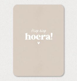 Liefz Liefz: kaart a6 - hiep hiep hoera! (beige)
