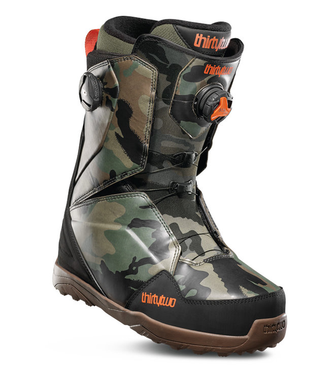 thirty two boa boots