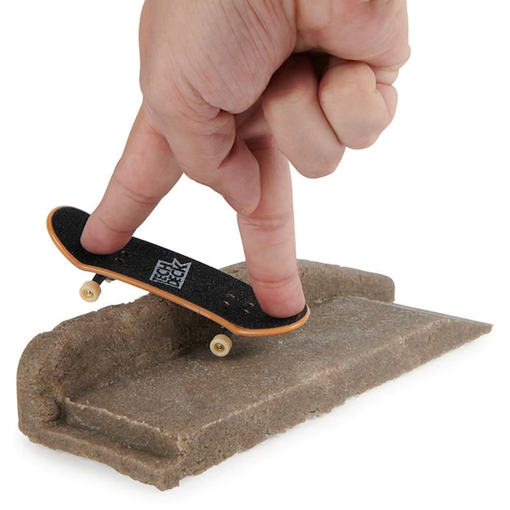 Tech Deck VS Series Sk8shop Mini Skateboard Fingerboard, Obstacle &  Challenge Card Set (Primitive)
