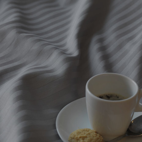 Beau Maison Baumwollsatin Bettbezug Hotel Line Grey