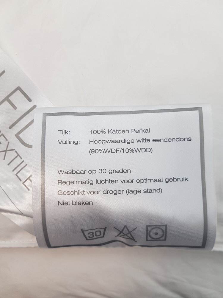 Stock Daunendecke 90% Entendaunen