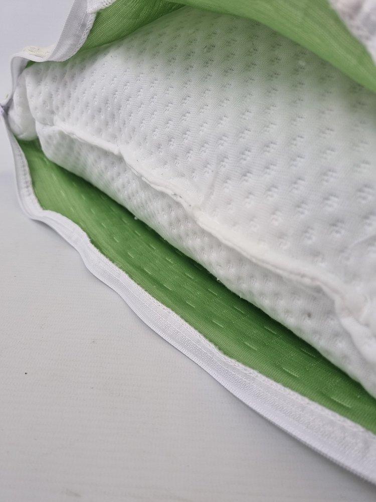 Suite Sheets Bamboo Pillow Light with pressure-relieving memory foam Suite Sheets Bamboo Pillow Light with pressure-relieving memory foam