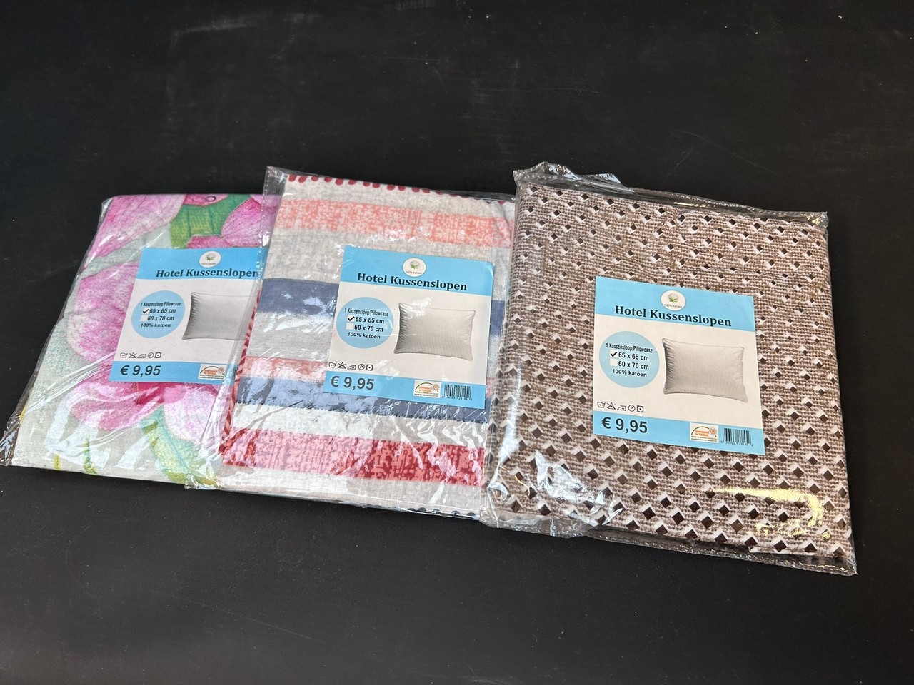 Stock Pillowcase Assorti - 100 pieces Stock Pillowcase Assorti - 100 pieces