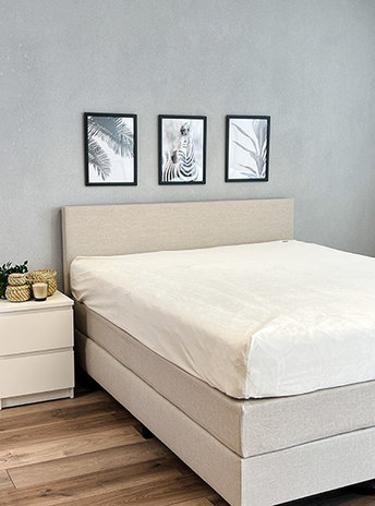 Beau Maison Velvet Fitted Sheet Pearl White Velvet Velours Beau Maison Velvet Fitted Sheet Pearl White Velvet Velours