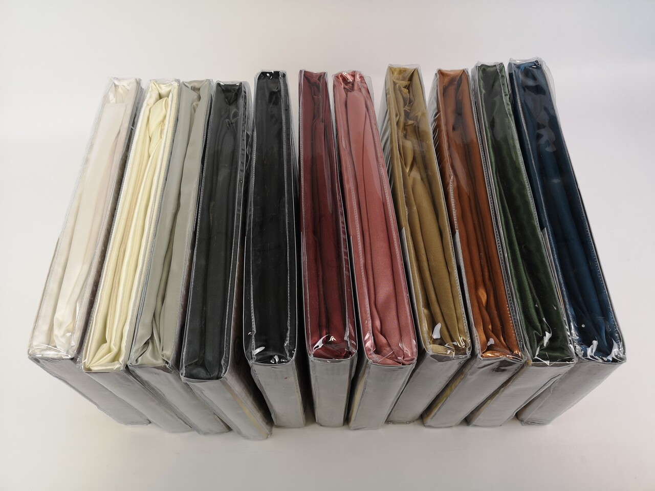 Beauty Silk Spannbetttuch Satin Aqua Türkis