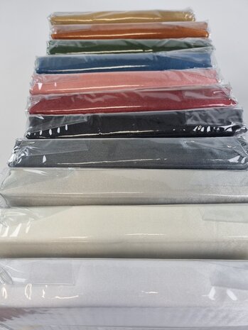 Beauty Silk Tapestry cushions Satin Assorti