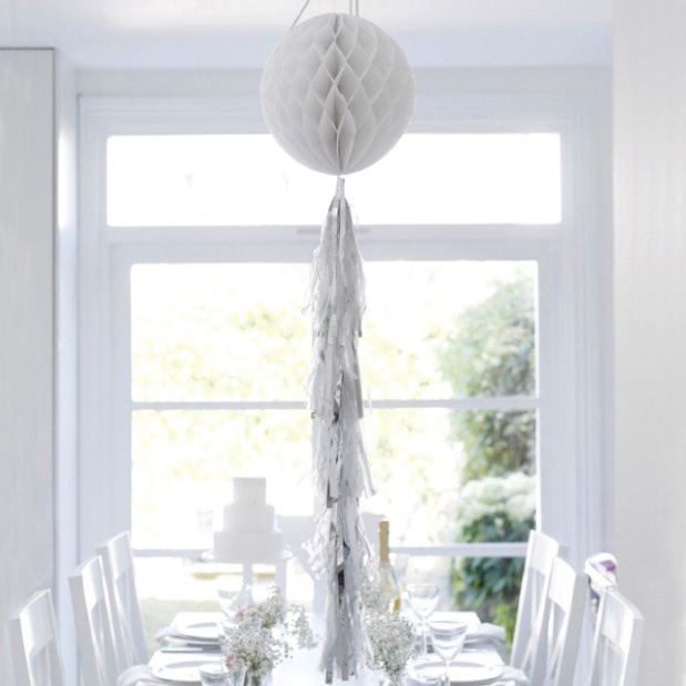 Honeycomb met tassel wit Talking Tables