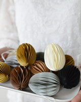 Paashanger Honeycomb ei moss gray (10st) Delight Department