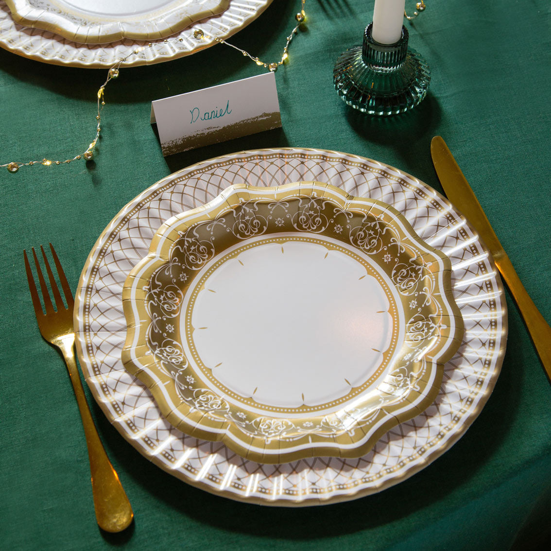 Borden Party Porcelain (8st) Talking Tables