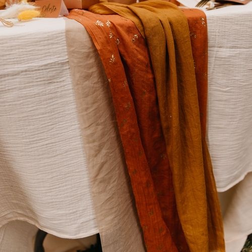 Tafelloper mousseline Zand (5M)