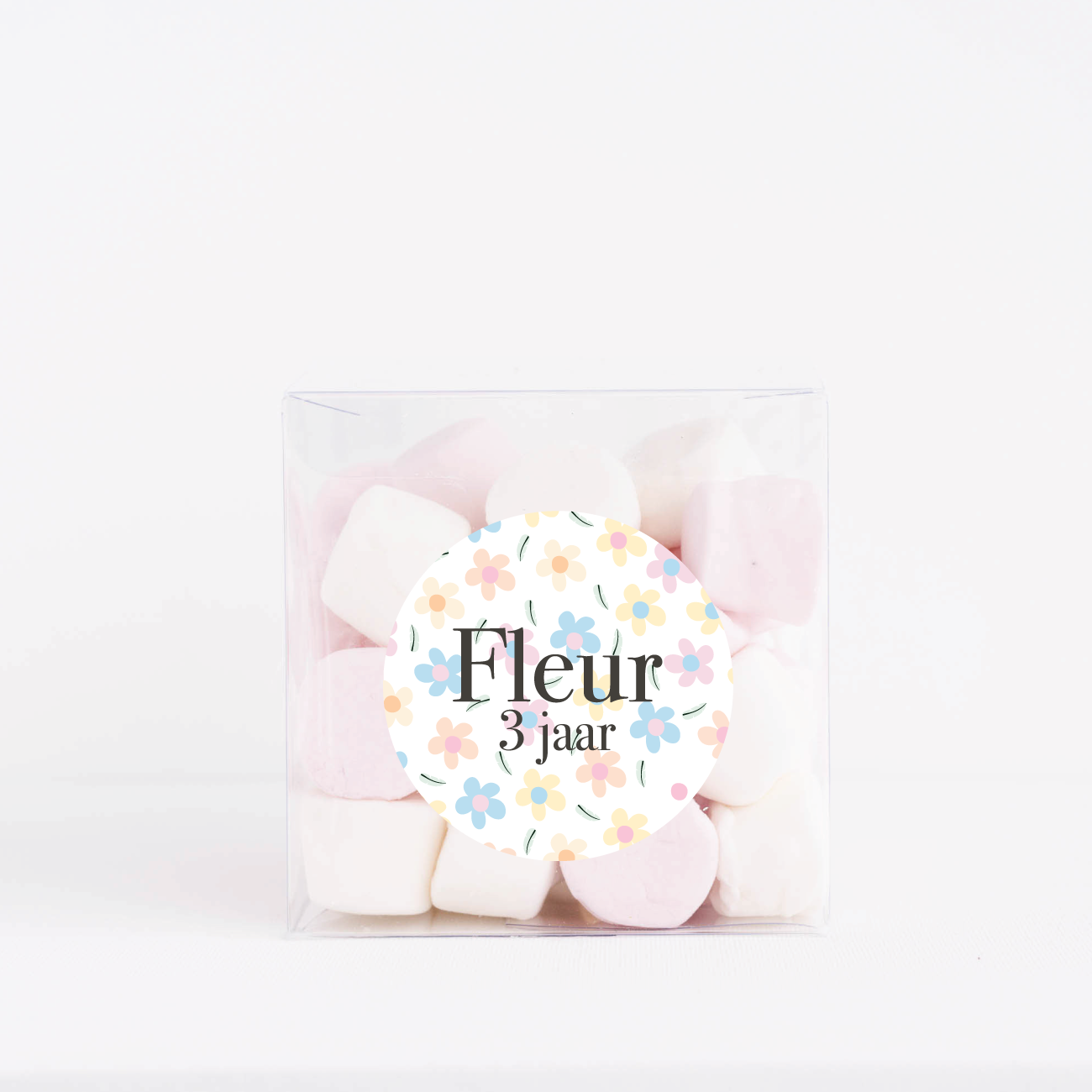 Traktatiedoosje gepersonaliseerd Daisy Pastel (5st)