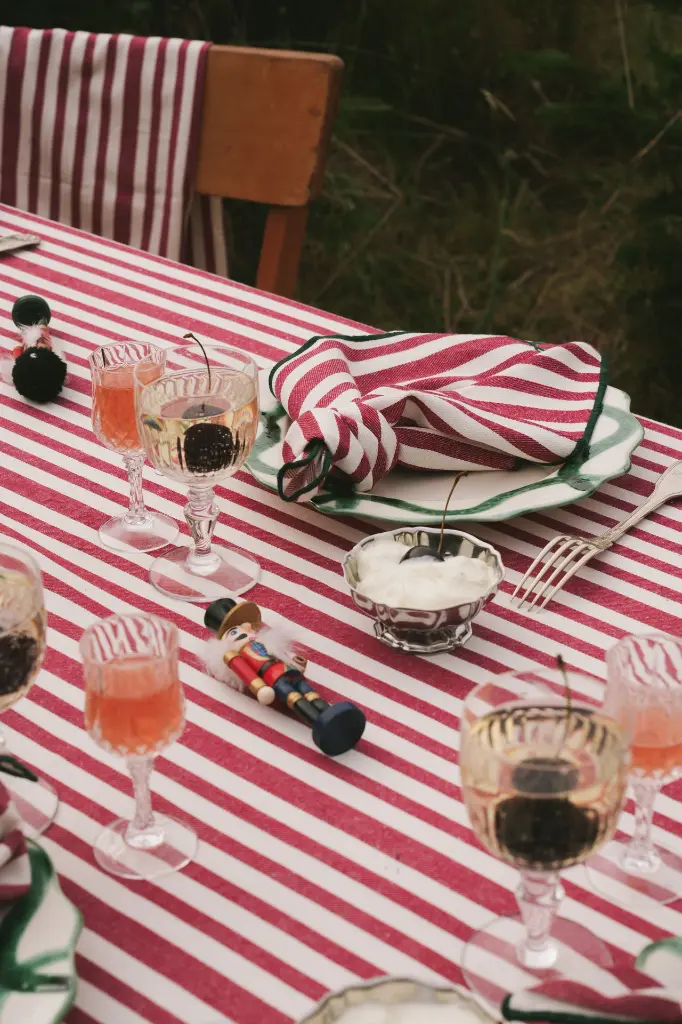 Tafelkleed Noëline Burgundy (170 x 360 cm) - Maison Dinette